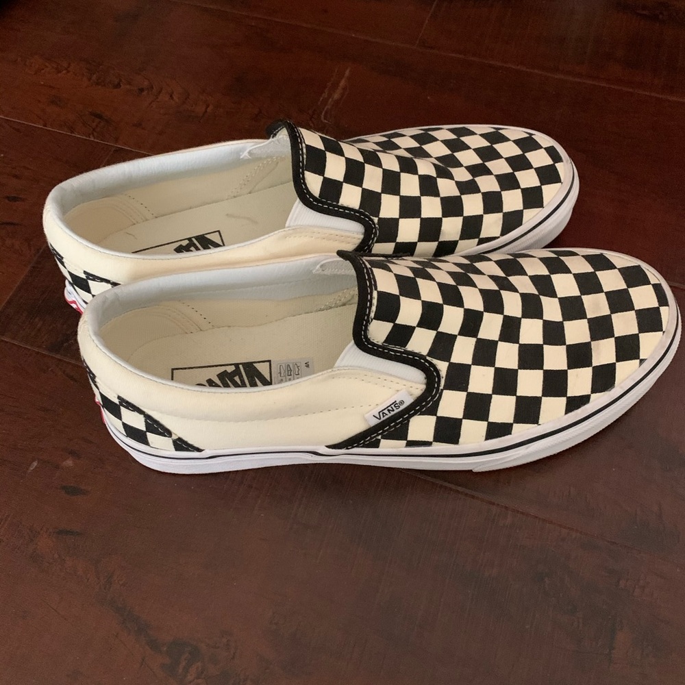 Women’s classic slip on vans